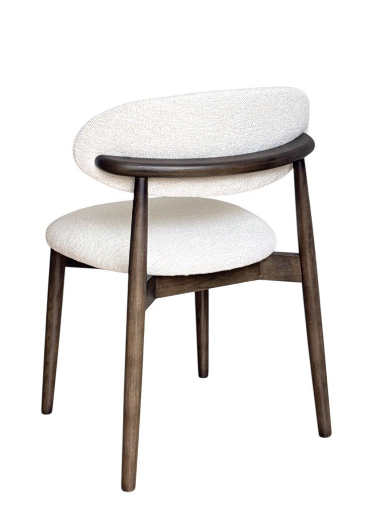 Light Dakota 220cm Mango Wood Dining Table & 8 Scandi Cream Boucle Oak Dining Chair - In Stock