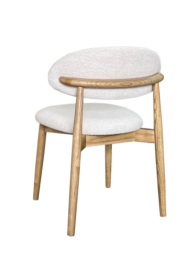 Light Dakota 220cm Mango Wood Dining Table & 8 Scandi Cream Boucle Oak Dining Chair - In Stock