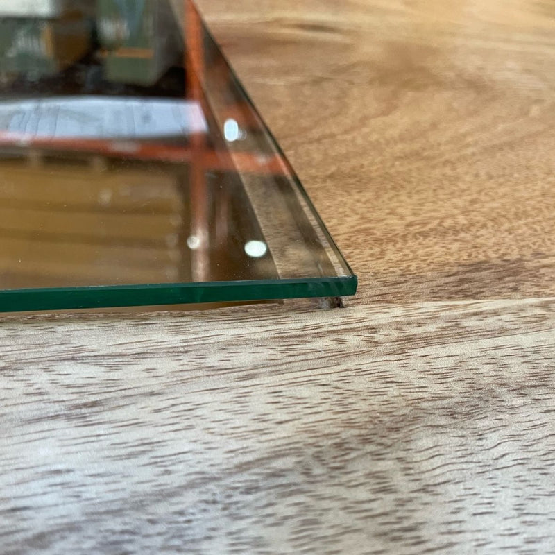 Light Dakota Large Pebble Table